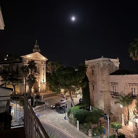 Al Castello كوميزو